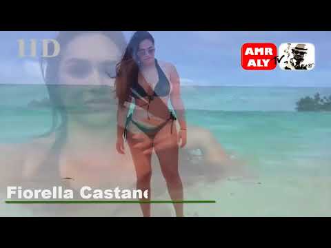 Fiorella Castaneda   Hawaii Beach