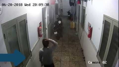 Giả dạng grab đi trộm xe máy | mọi người cảnh giác