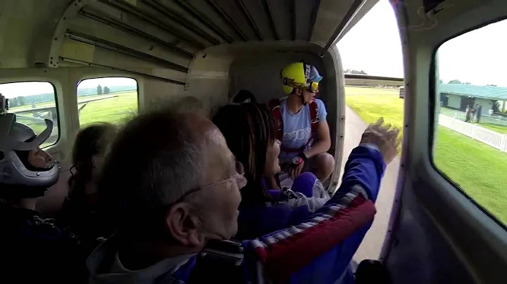 Roderick Pruitt's Tandem skydive!