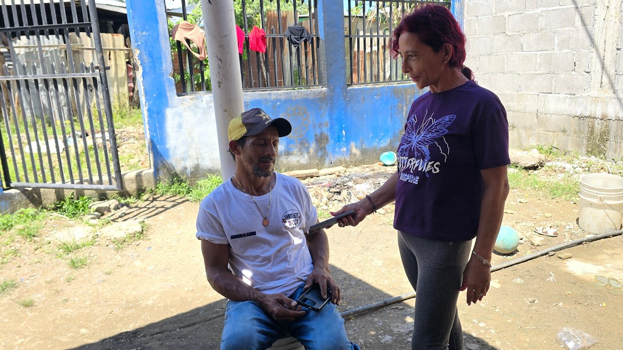 Que lindo competencia por quien mande mas 😝🥰