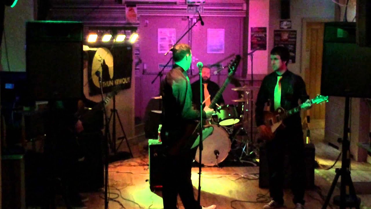 ThunderWolfe playing The Merry Monk 13/03/15 'I fought the Law' & 'Whole Lotta Ro