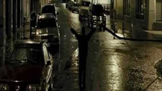 Hooligans- Elijah Wood Canta.wmv