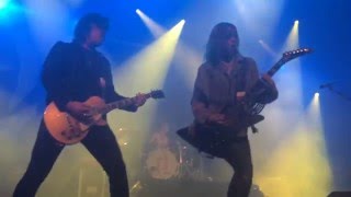 Sick Individual Von Halestorm Laut De Song sick individual von halestorm laut de