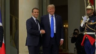 Emmanuel Macron accueille Donald Trump à l'Elysée