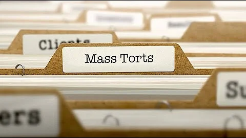 How are plaintiffs compensated in a mass tort case?