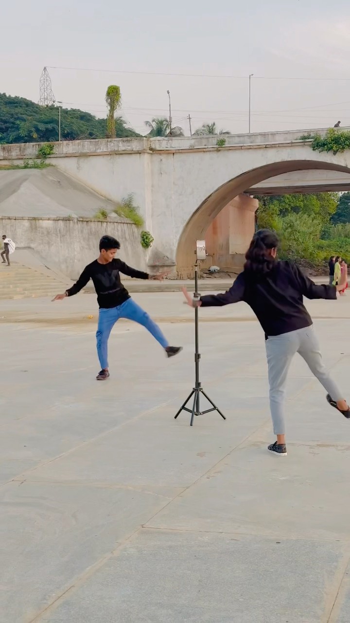 Tq for 1.2crore views keep supporting to me love you all ?? #omahi #omahisong #dance #viralshorts