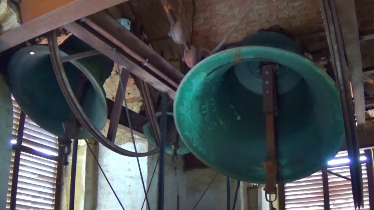 Siklós Szentháromság templom harangjai