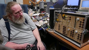 Dave Jones Eurorack modular Video Synth tour (part 1)