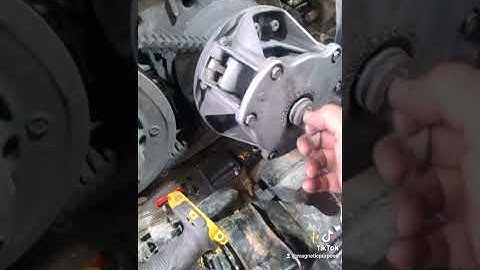 Removing Primary Clutch Off a 2000 Kawasaki KVF 400