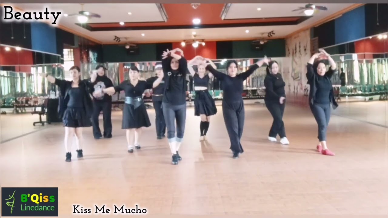 Kiss Me Mucho Linedance