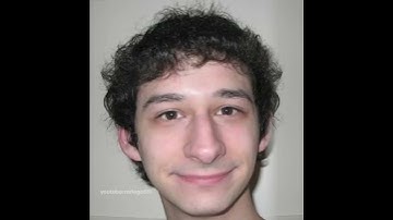 Yandere Dev looks both ways [ORIGINAL]