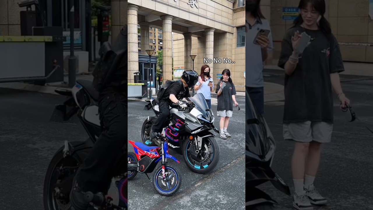 💔😢💔The girls refused to go for coffee with the bike rider.