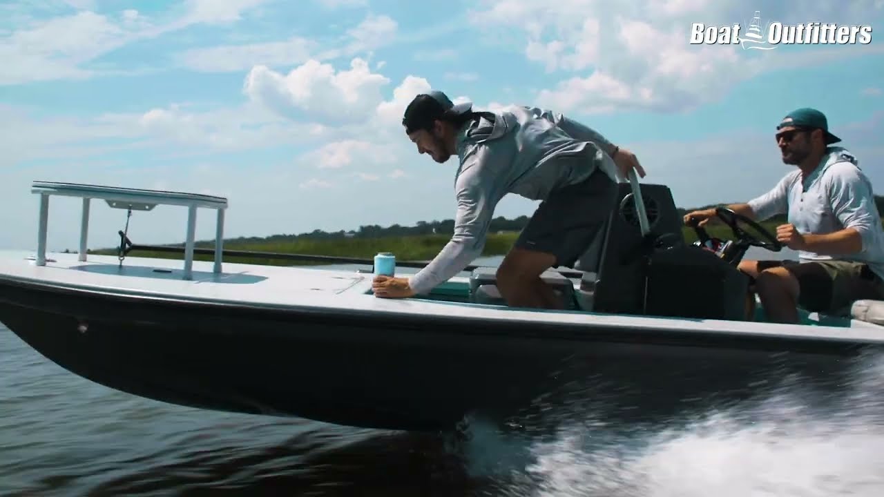 Toadfish Universal Can Cooler | Boat Outfitters
