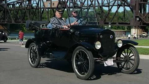 Parade of Cars-Large.m4v