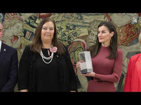 S.M. la Reina recibe en audiencia a una representaci&oacute;n de la Asociaci&oacute;n V&iacute;ctimas del Terrorismo.