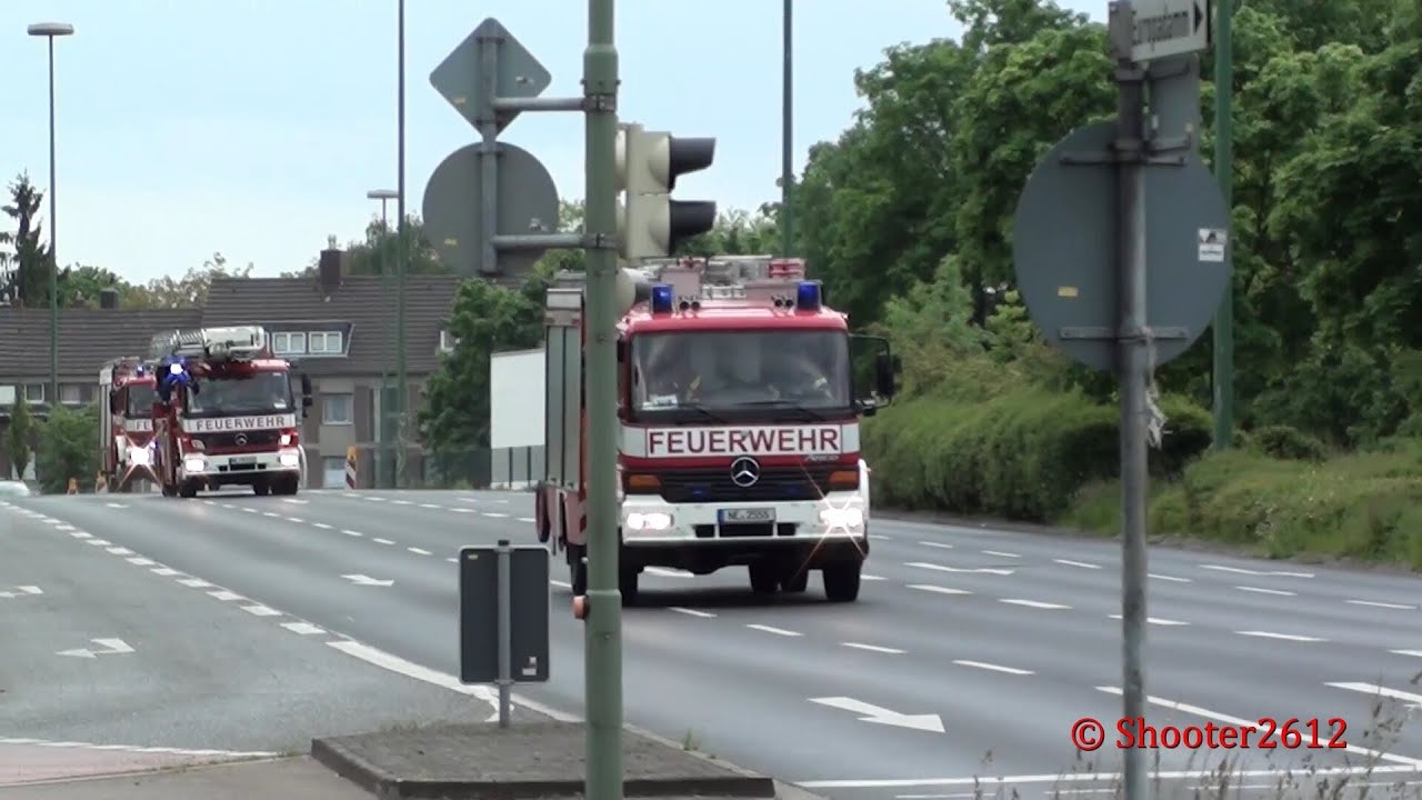 Feuerwehr Neuss mit Doppeleinsatz (2 Einsatzorte fast zeitgleich)
