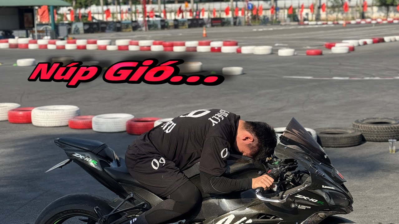 ZX10R Chạy Track Mini Khó Quá | Ngày Đầu Tập Sân Srider.