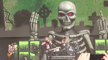 Sum 41 - In Too Deep - Reading Festival 25/8/18