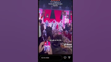 Năm nào cũng vậy anh chị cũng gặp nhau ở tiệc tất niên cuối năm của công ty