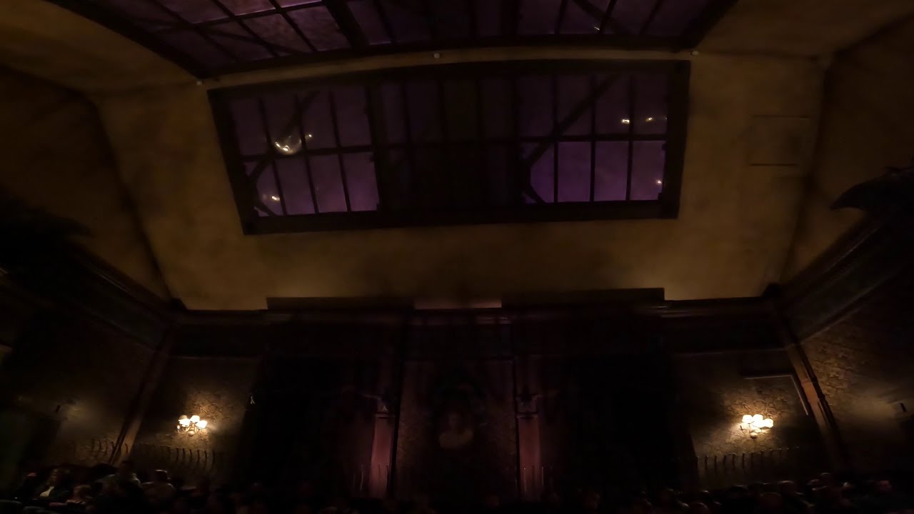 Vekoma Mad House La Maison Magique d'Houdini Bellewaerde Park 2022 POV Onride Full Experience