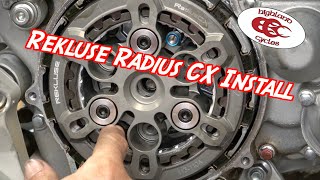 How do you install a Rekluse Auto Clutch in a YZ250