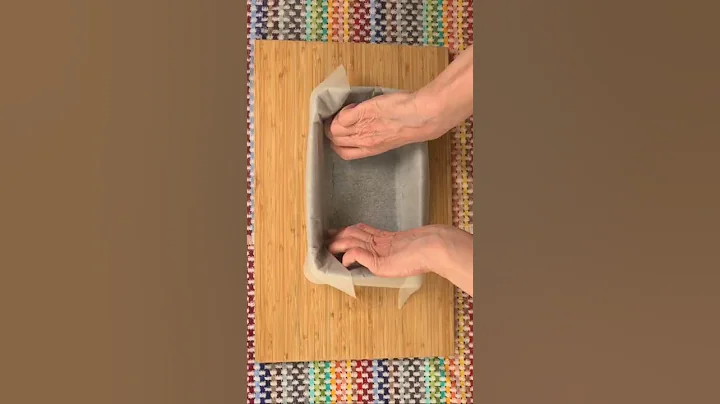 How to Line a Loaf Tin with Baking Paper...