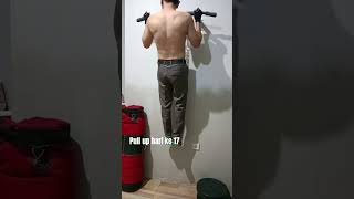 Pull Up Hari Ke 17 pullup workout gym sixpack shorts