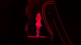 Sabrina Carpenter - Bet U Wanna | Emails I Can’t Send Tour London 19/6/23