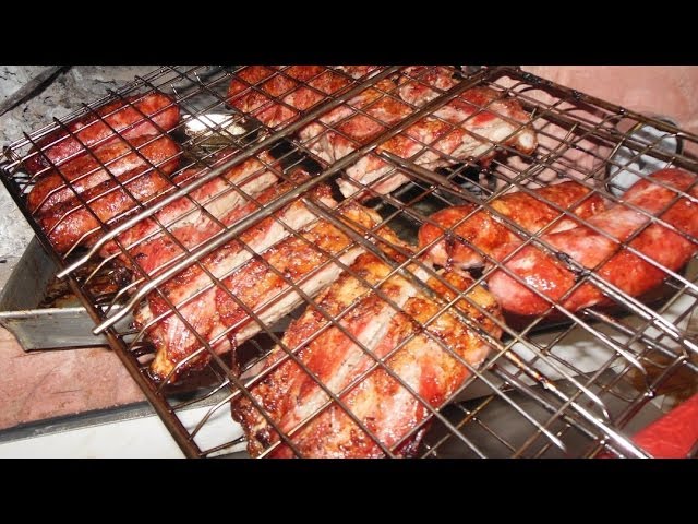 Il mio barbecue fatto in casa nel forno a legna - YouTube