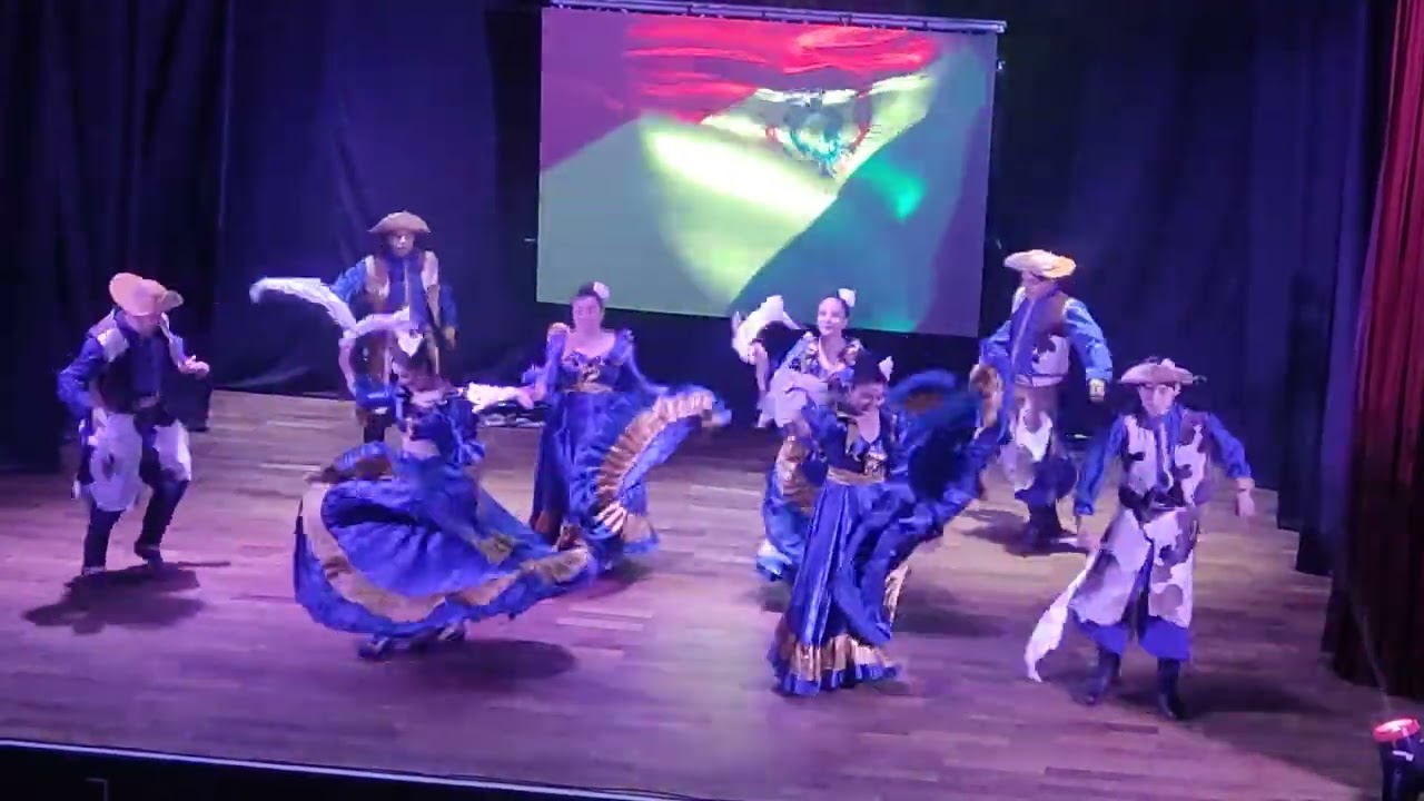 Estampa tarijeña: Ballet Folklórico Danzasur de Tarija