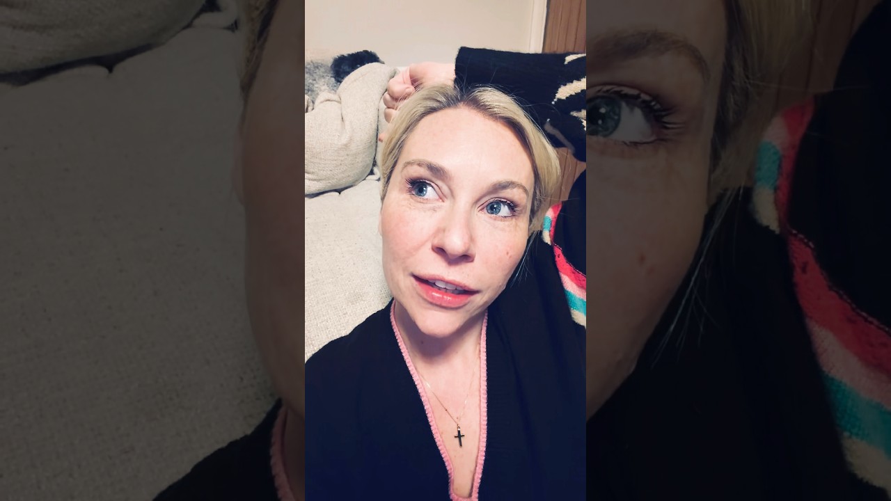 BUNNY GIRL🐰🙊🐣#easter #eastersunday #podcast #news #shortsvideo #shortsfeed