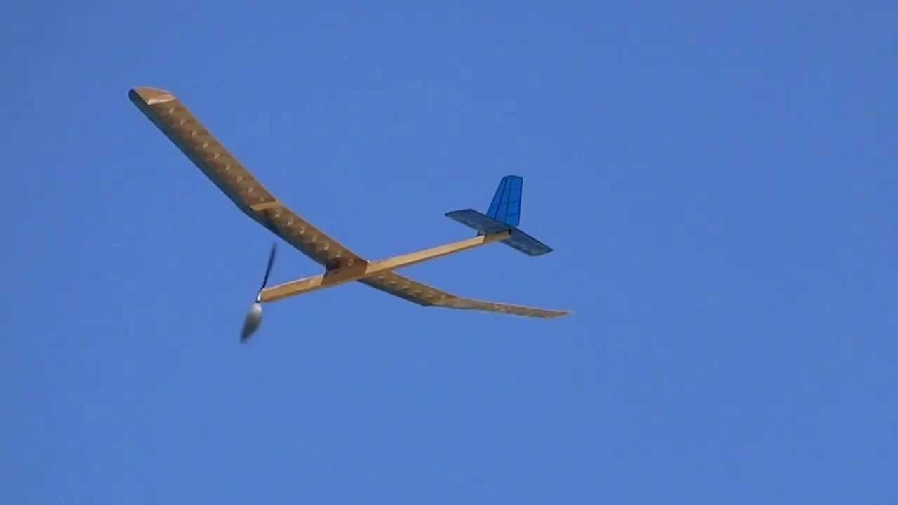 Solar Powered RC Glider - Generating ~ 200 watts - YouTube