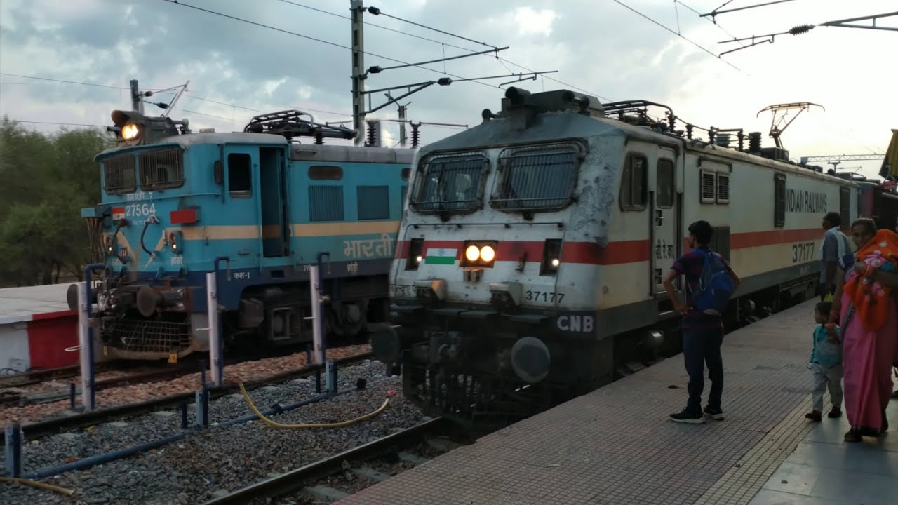 WAP-7/WAP-4 JHS (11904)Link Express & WAG-7 JHS(01890)Bhind-Gwalior ICF Passenger Departure At Bhind