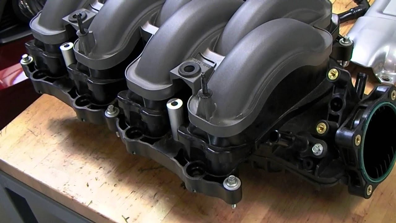 Stock Manifold v. Boss 302 Manifold Visual Inspection - YouTube