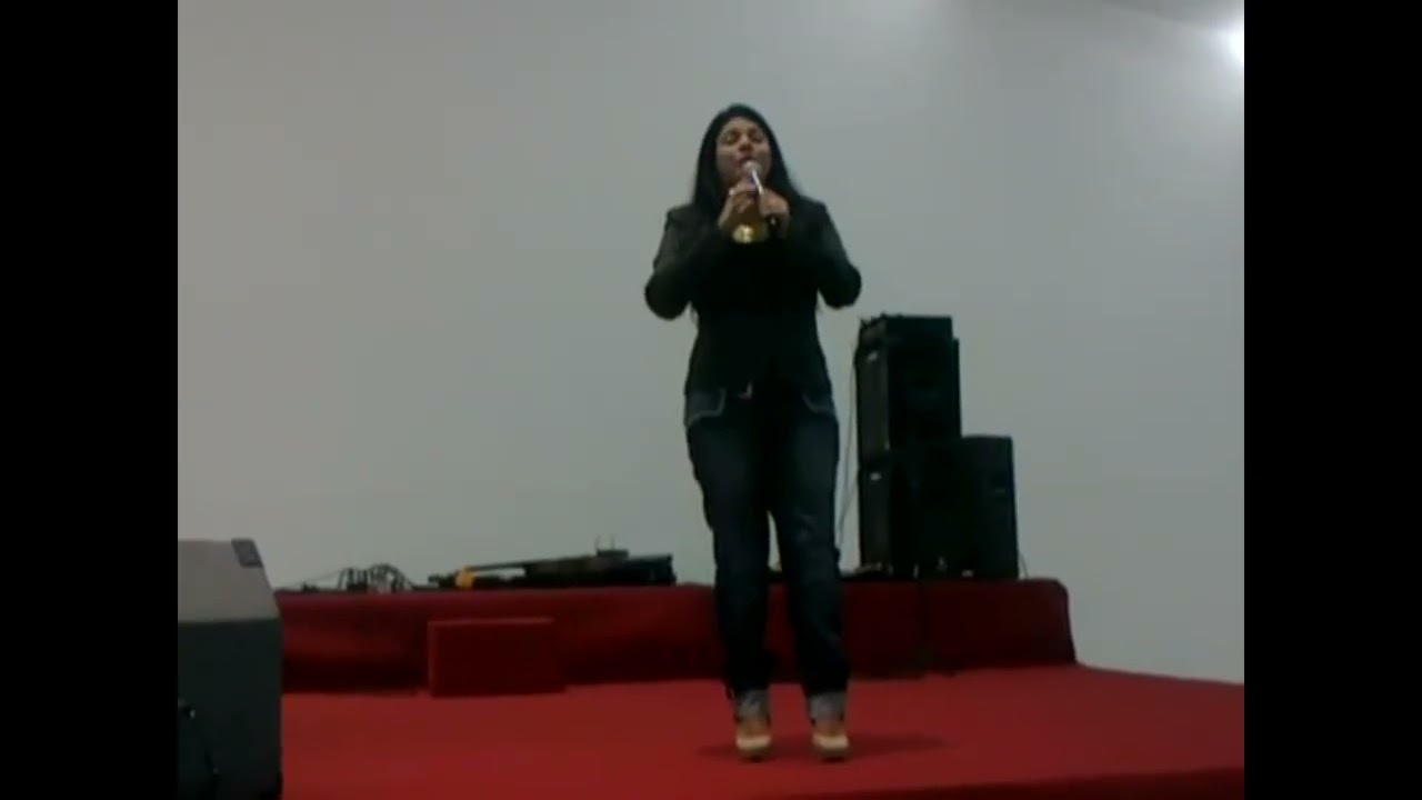 NA IGREJA - Mara canta sobre o TEMPO DE DEUS nas nossas vidas / 2009