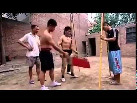 ძალით ისაჭურისებს თავს