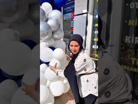 عفراء الحرمية سرقت بالونات     