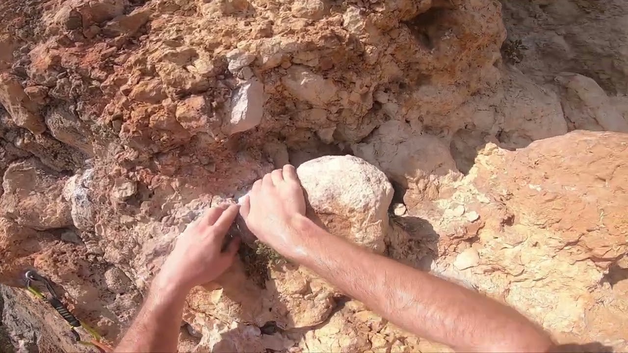 Climbing in Geyikbayiri, Sector Ottoman, Route: I'empire corne attaque 6b+(7+ UIAA)