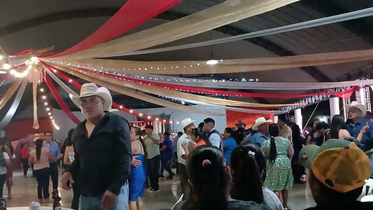 BODA EN HUEYCUATITLA  BENITO JUÁREZ  CON EL GRUPO  CALIXTO MENDES