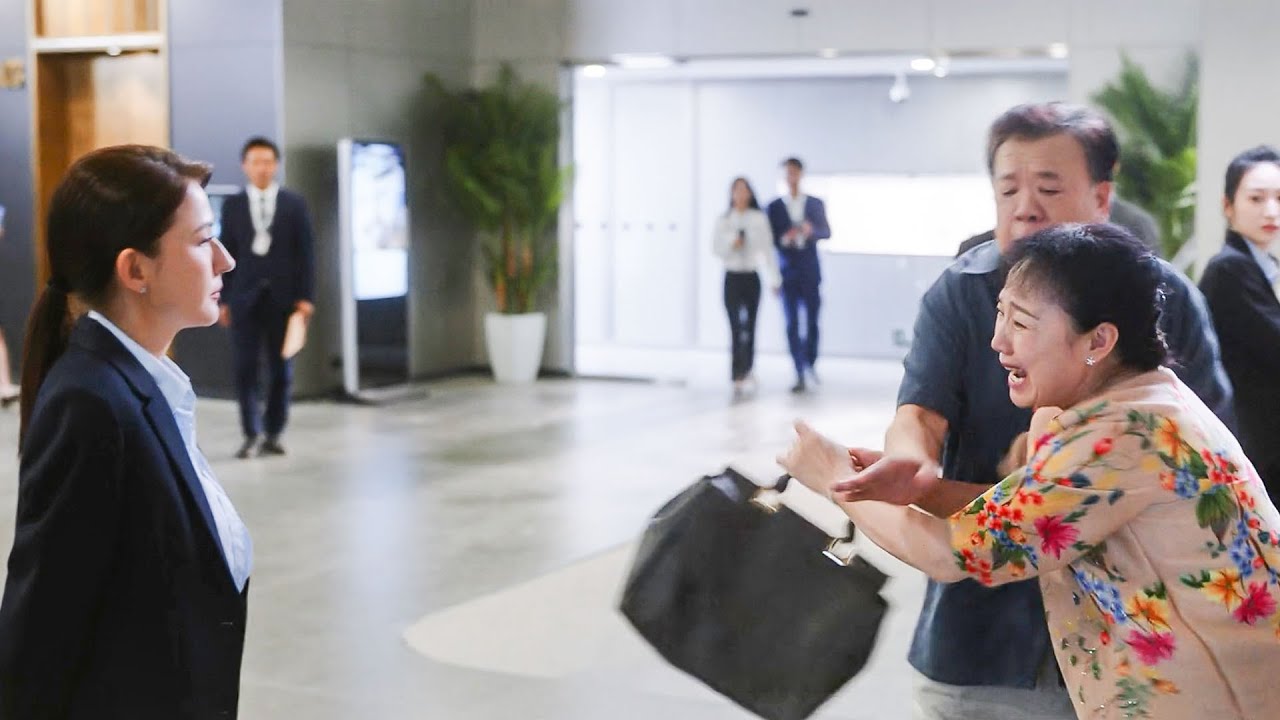 Toxic mother-in-law begs for cheating son, causes chaos, wife’s fierce comeback stuns all