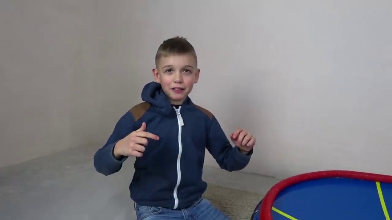 Бейблэйд В АНИМЕ и Бейблэйд В РЕАЛЬНОЙ ЖИЗНИ Beyblade Burst Super Zetsu episode 43 AMV