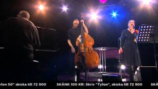 Lisa Nilsson - I den stora sorgens famn (Live @ Nyhetsmorgon) chords