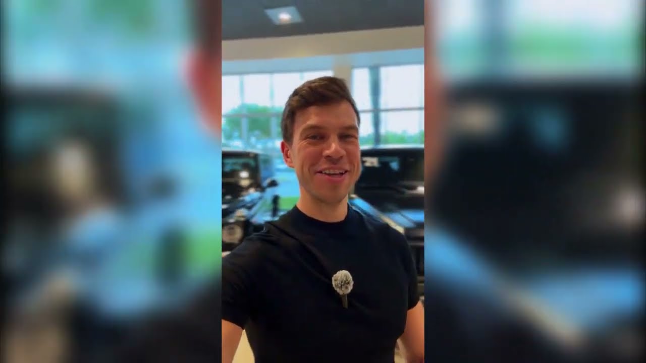 Living the Naples Life: Mercedes, Comfort & Quiet Wealth