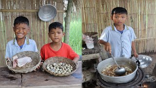 Countryside life Little chef make Khor Quail Egg with pork