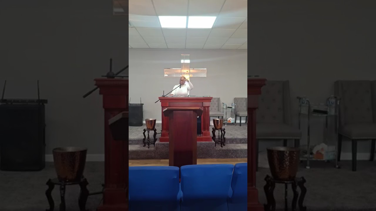 12/28/25 Dr. Matt Davis "CHRISTmas Begins With CHRIST." Matthew 2:1-12