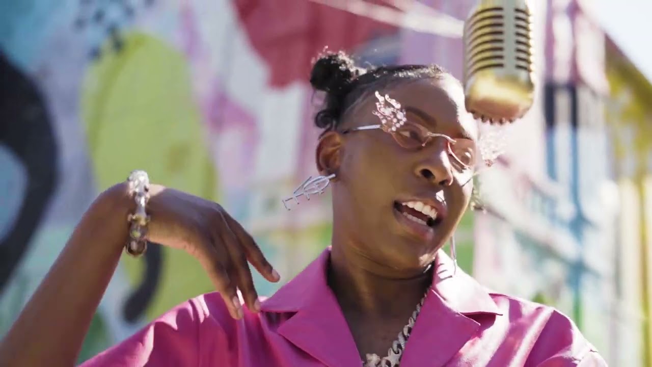 Nia Monaè (Pink Moni) - Make It Make Sense - Live Mic Performance