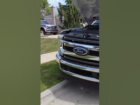 FORD 6.7 DIESEL VS FORD 7.3 GAS. - YouTube