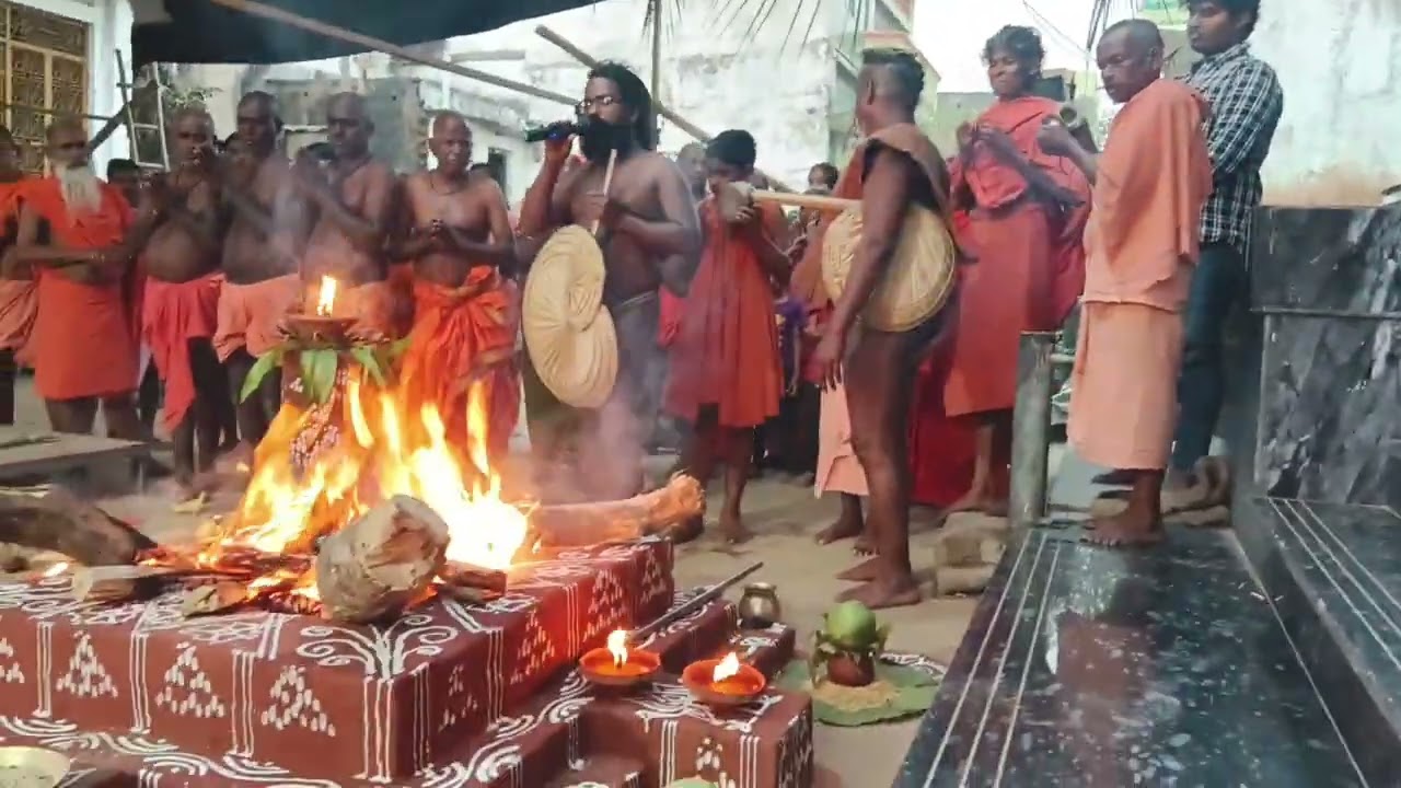 ଗୁରୁ ମହିମା ଅଲେଖ ପରଂବ୍ରହ୍ମ ପଦେଶରଣଂ ଯଜ୍ଞ ଆରମ୍ଭ ହେଲଖଣିଆଜି6:35ଆରମ୍ଭହେଲା ଗ୍ରାମ ଚୁଡେମରା 🙏🙏🎉👌🎥