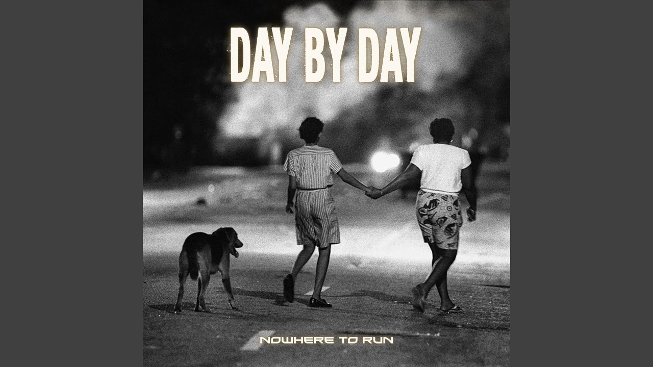 Obejrzyj Nowhere To Run w YouTube