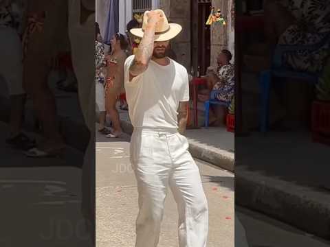 MALUMA BRONCEADOR Behindthescenes Latinmusic Maluma Malumababy Newsong Hitsong Shorts Baile